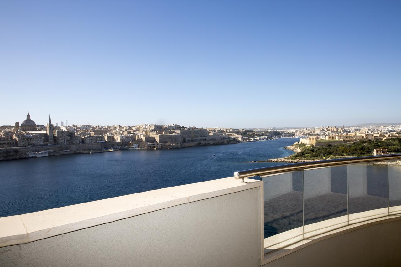 Hostel The Seafront Tower Sliema Zewnętrze zdjęcie