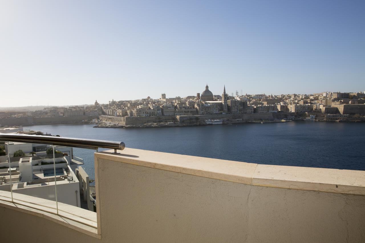 Hostel The Seafront Tower Sliema Zewnętrze zdjęcie
