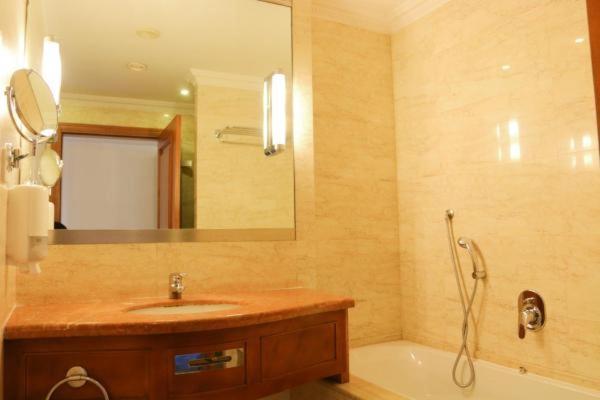 Hostel The Seafront Tower Sliema Zewnętrze zdjęcie